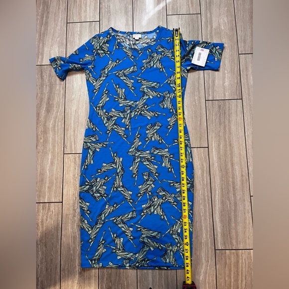 NWT LuLaRoe Julia Bodycon Sheath Dress Green Statue of Liberty Women’s Size Med - Picture 5 of 6